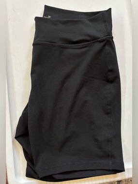 Old Navy Black 2X Plus Active Shorts NWOT